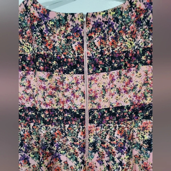 Gabby Skye Pink Floral Sleeveless Scuba Dress in Size 22W (WIDE) - Picture 10 of 12
